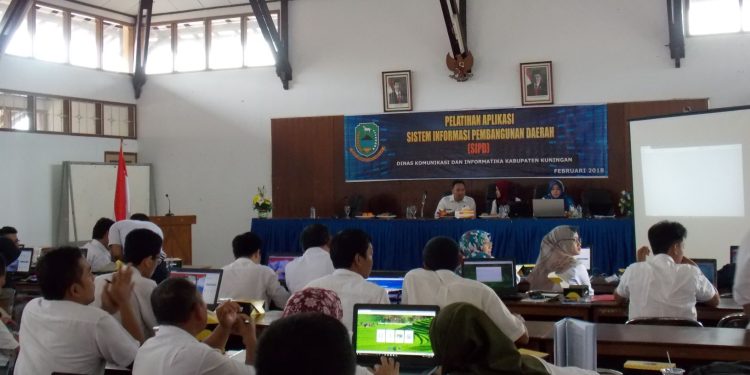 Sosialisasi Sistem Aplikasi Pembangunan Daerah
