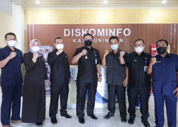 Jumat Berkah, Diskominfo Tanda Tangani PKS TTE Dengan BSRE