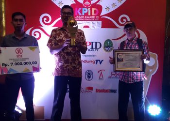 Radio Kuningan FM Kembali Raih KPID Jabar Award