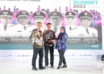 Indeks Daya Saing Digital Tinggi, Pemkab Kuningan Raih Penghargaan EV-DCI