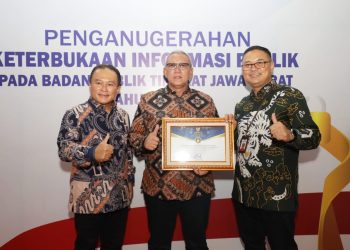 Pemkab Kuningan Raih Penghargaan Sebagai Kabupaten Informatif