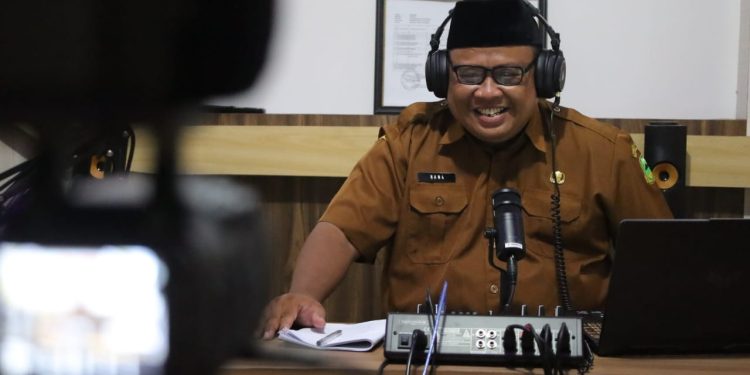 79,5 Persen Remaja Pengguna Internet, Nana Suhendra : Penting Etika Bermedsos bagi Pelajar