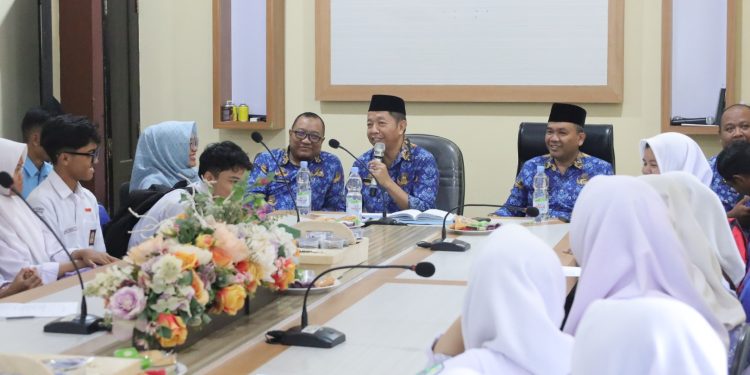 Diskominfo Kuningan Sosialisasikan Bahaya Judi Online Bagi Pelajar SMAN Cilimus